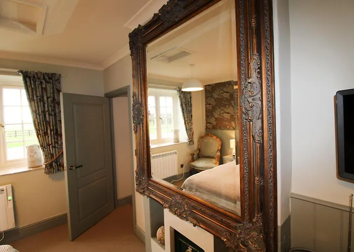 Drakes Rest, With Hot Tub, Ideal Romantic Escape