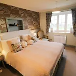 Drakes Rest, With Hot Tub, Ideal Romantic Escape Casa vacanze *