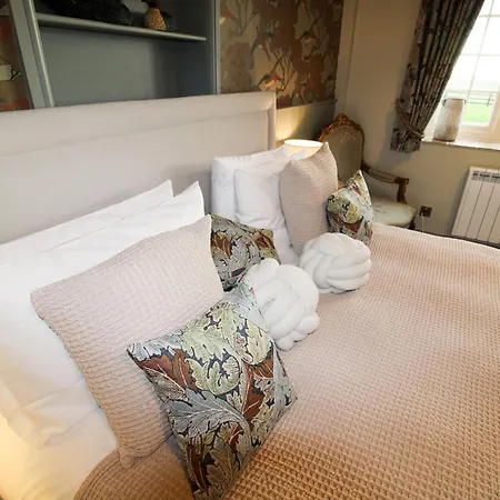 Casa de Férias Drakes Rest, With Hot Tub, Ideal Romantic Escape