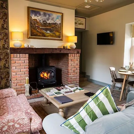 Drakes Rest, With Hot Tub, Ideal Romantic Escape Semesterbostad Kirklinton